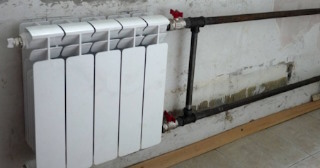 Установка биметаллических радиаторов отопления в квартире в Гудермесе - от 2117 руб.
